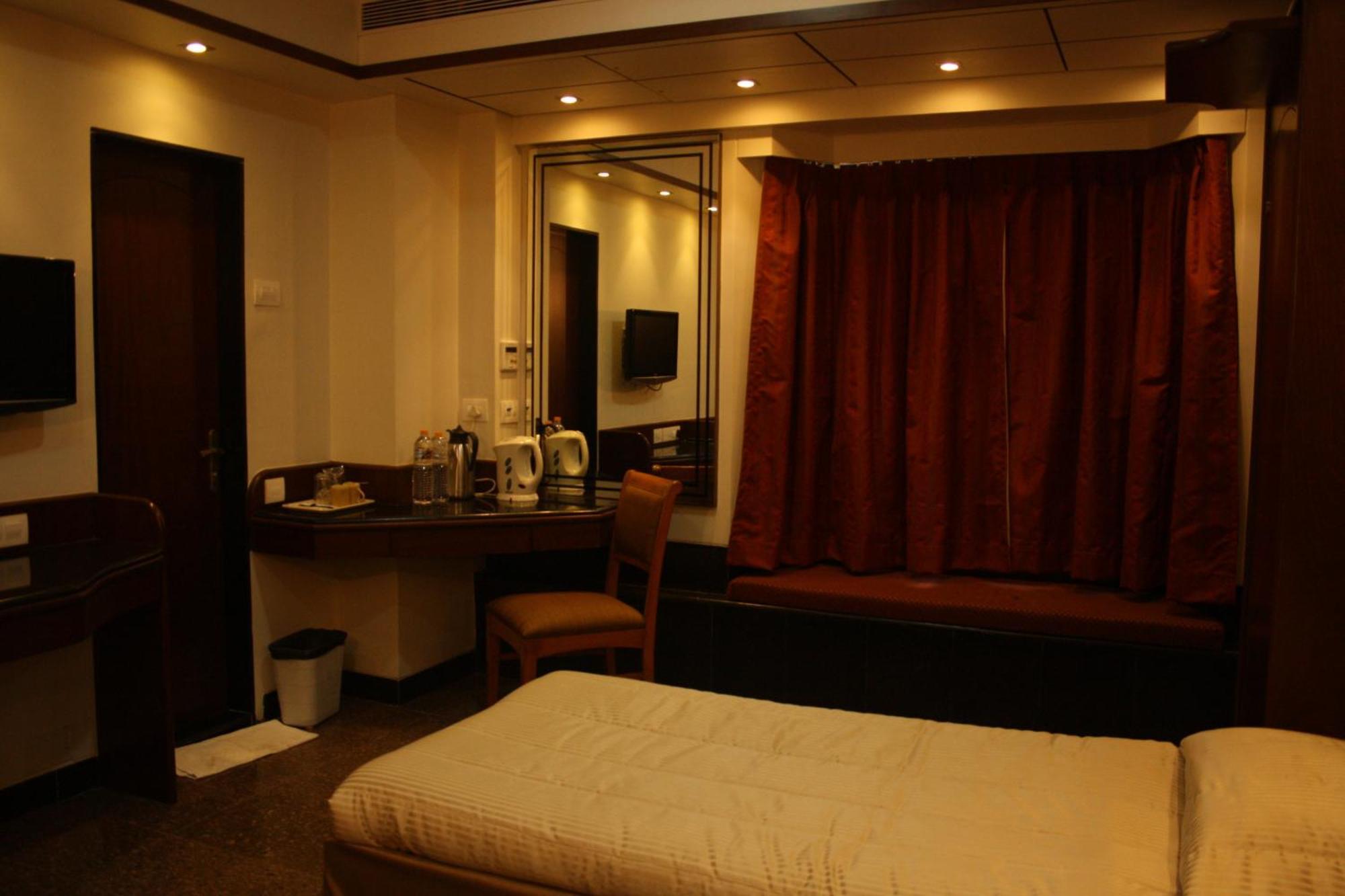 Hotel Karl Residency Mumbai Eksteriør bilde