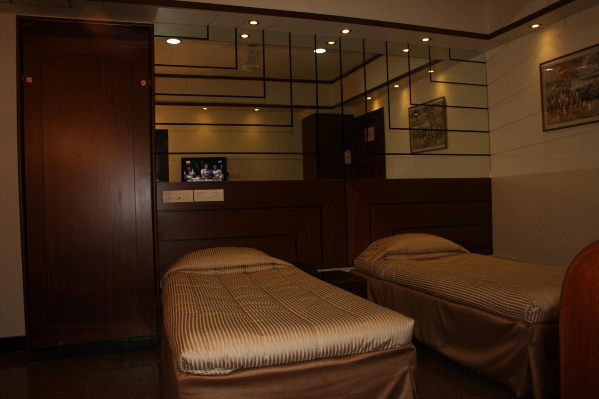 Hotel Karl Residency Mumbai Eksteriør bilde